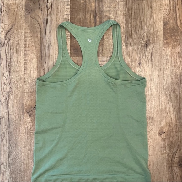 Lululemon Tank Top - Picture 2 of 2